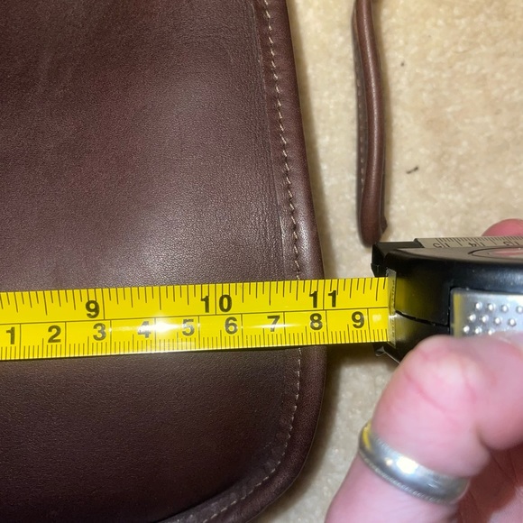 Authentic Coach handbag - Picture 7 of 8